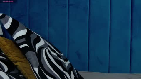 melanniebrown online show from 01.12.25