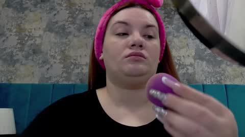 melanniebrown online show from 02.02.25