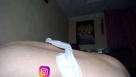 melany online show from 11.21.25