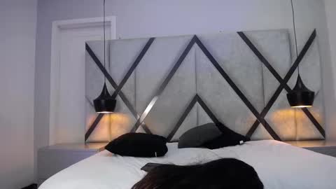 melanyandethan online show from 09.25.25