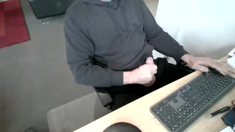 melbguy_075 online show from 11.03.25