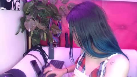 melhiza online show from 03.02.25