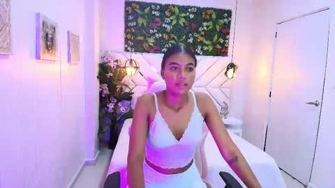 MELII EBONY online show from 10.22.25