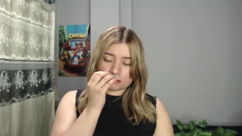 meliinna_xxx online show from 11.27.25