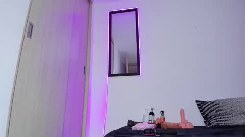 M E L I N A  online show from 03.13.26