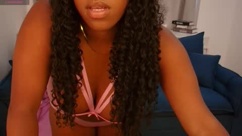 Snapshot of melinda_gray chatting on 04.15.26 Melinda online show from 04.15.26