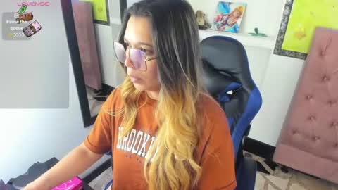 Snapshot of melisa_14 chatting on 06.14.26 Melisa online show from 06.14.26