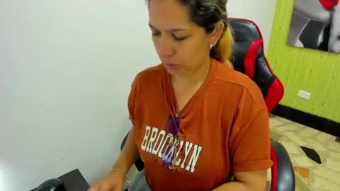 Snapshot of melisa_14 chatting on 06.21.26 Melisa online show from 06.21.26