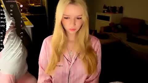 Mel or Lissa 3 Welcome here online show from 07.14.26