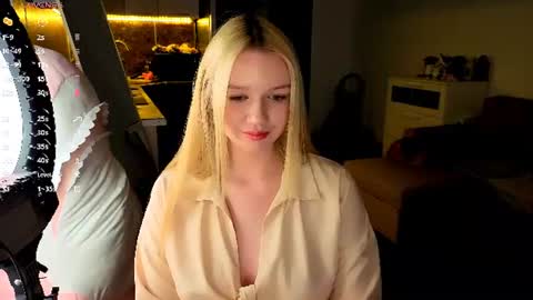 Mel or Lissa 3 Welcome here online show from 07.20.26