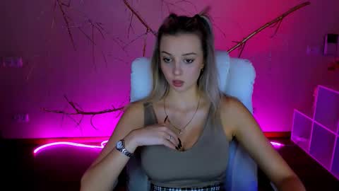 Melissa online show from 11.22.25