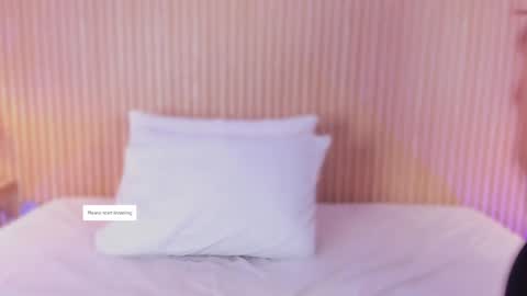 M E L I S S A  online show from 05.16.26