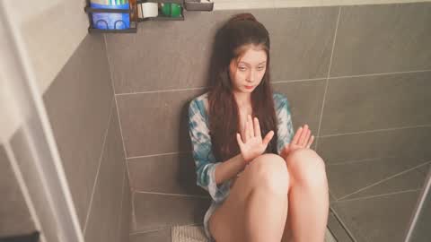 Snapshot of melissaxcbx chatting on 11.23.25 NEXT STREAM in 7 3gmt--- online show from 11.23.25