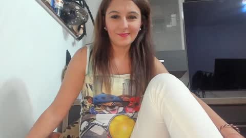 MellyMell  online show from 11.03.25