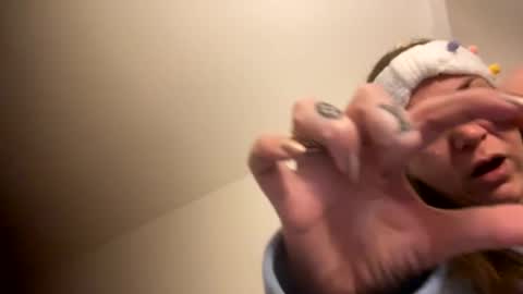 Melli online show from 12.25.24