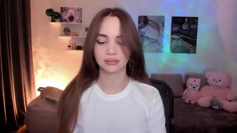 Tessa online show from 04.17.26