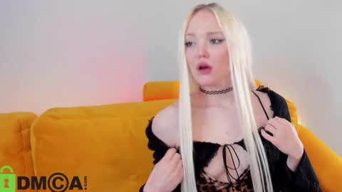 Snapshot of mellisa_louis chatting on 02.16.26 Mellisa Louis online show from 02.16.26