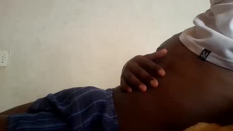 Snapshot of mello_sins chatting on 11.12.25 mello_sins online show from 11.12.25