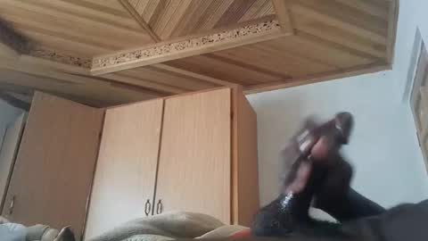 Snapshot of mello_sins chatting on 11.21.25 mello_sins online show from 11.21.25