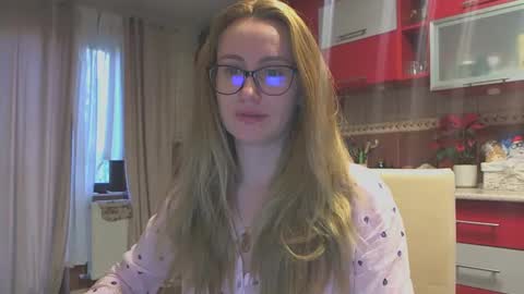 Snapshot of melly_rosey chatting on 01.23.25 Melly online show from 01.23.25