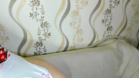 MelMooon online show from 10.24.25