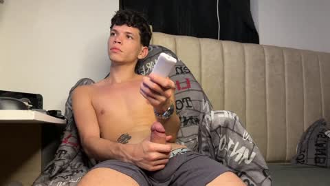 Melo online show from 12.22.24