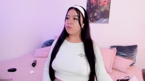  Leslie  online show from 02.03.25