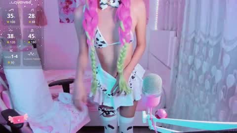 Snapshot of melody_e00 chatting on 11.29.25 Elizabeth online show from 11.29.25