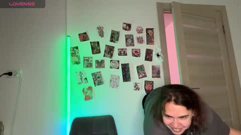 Snapshot of melody_song chatting on 10.25.25 melody_song online show from 10.25.25