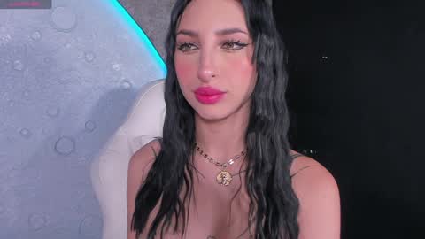 Melody or Val  online show from 01.05.25