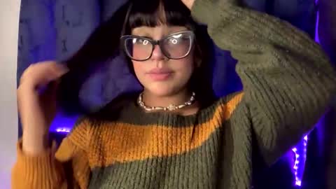 Snapshot of melodydreams1520 chatting on 10.27.25 melodydreams1520 online show from 10.27.25