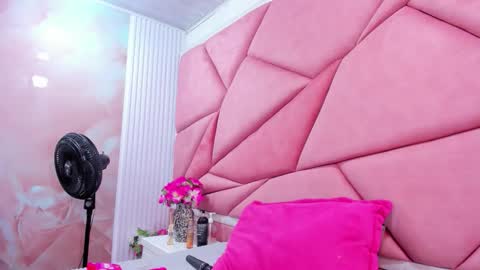 Melodysmithass online show from 04.17.26