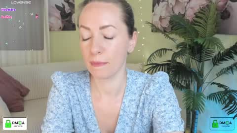 Melody My schedule this week  Wednesday Thursday Sunday online show from 04.04.26