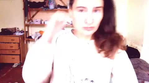 Snapshot of memorningdew chatting on 11.28.25 Yummygirl online show from 11.28.25