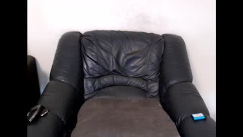 memyself8 online show from 09.19.25