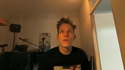 Snapshot of men2024again chatting on 02.27.25 Andres online show from 02.27.25