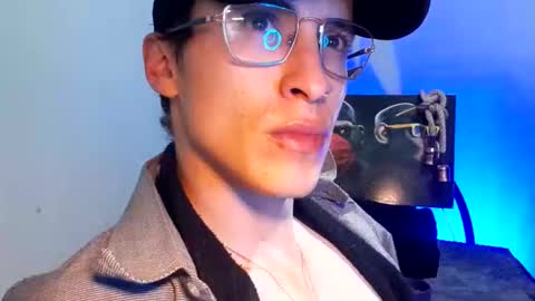 Snapshot of menyy666 chatting on 11.26.25 Giorggio Fragacci online show from 11.26.25