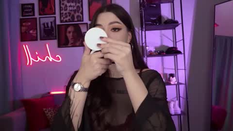 Amy Meow online show from 10.15.25