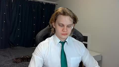 Mickey online show from 12.25.24