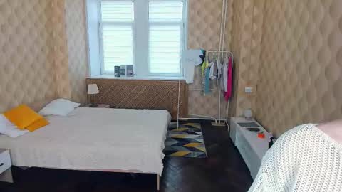 Julie online show from 10.26.25