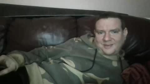 Snapshot of mercher627021 chatting on 01.10.25 ezio online show from 01.10.25