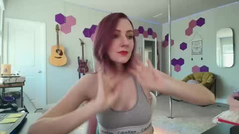 Meredith Bae online show from 01.24.25