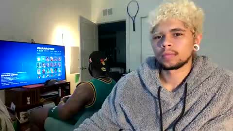 Snapshot of merlinharriss chatting on 02.26.25 Merlinz Magic online show from 02.26.25