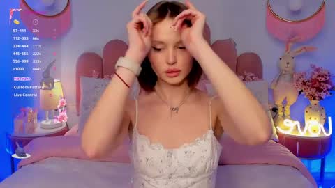 Anna online show from 04.11.26