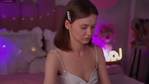 Anna online show from 07.18.26