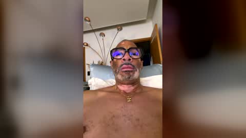 Metis23cm online show from 04.22.26