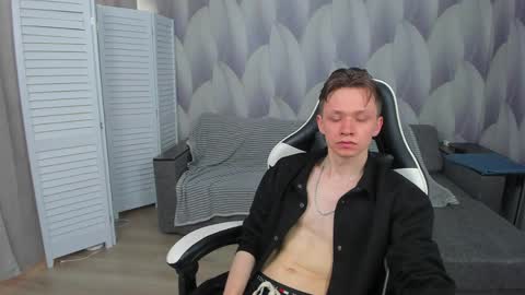 MEVERIK OUSHEN online show from 04.04.26