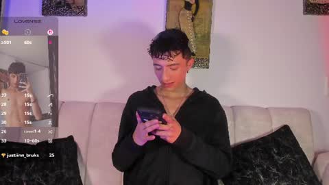 Snapshot of mhatias_ chatting on 07.02.26 MATHIAS online show from 07.02.26