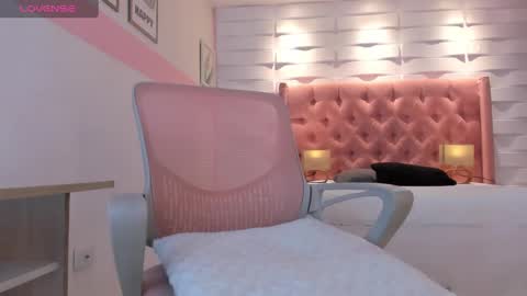 Snapshot of mhellissaw chatting on 01.10.25 melissa online show from 01.10.25