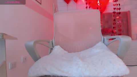 Snapshot of mhellissaw chatting on 02.14.25 melissa online show from 02.14.25